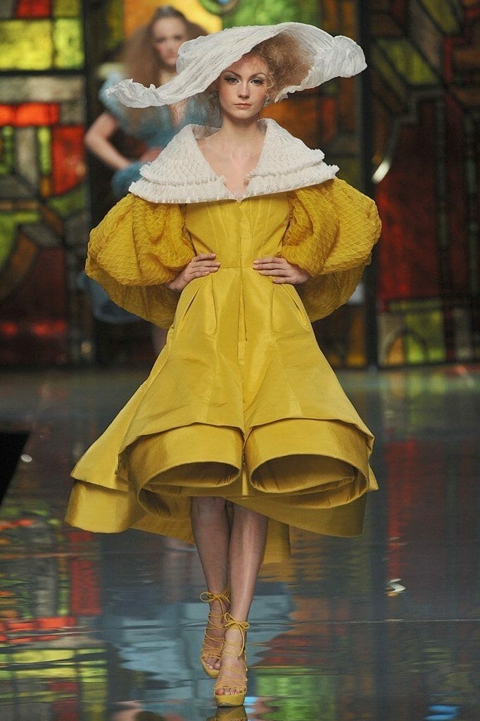 JOHN GALLIANO for CHRISTIAN DIOR HAUTE COUTURE SPRING-SUMMER 2009. RUNWAY MAGAZINE ® Collections Special Selection “Fashion Treasure”. RUNWAY MAGAZINE ® Collections. RUNWAY NOW / RUNWAY NEW