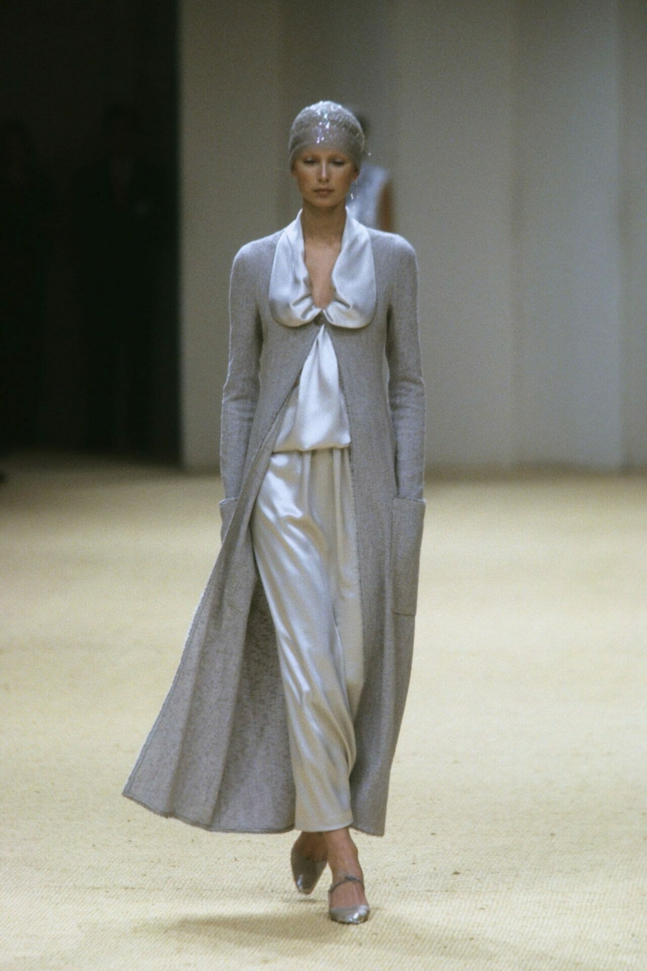 CHANEL HAUTE COUTURE SPRING-SUMMER 1999. RUNWAY MAGAZINE ® Collections