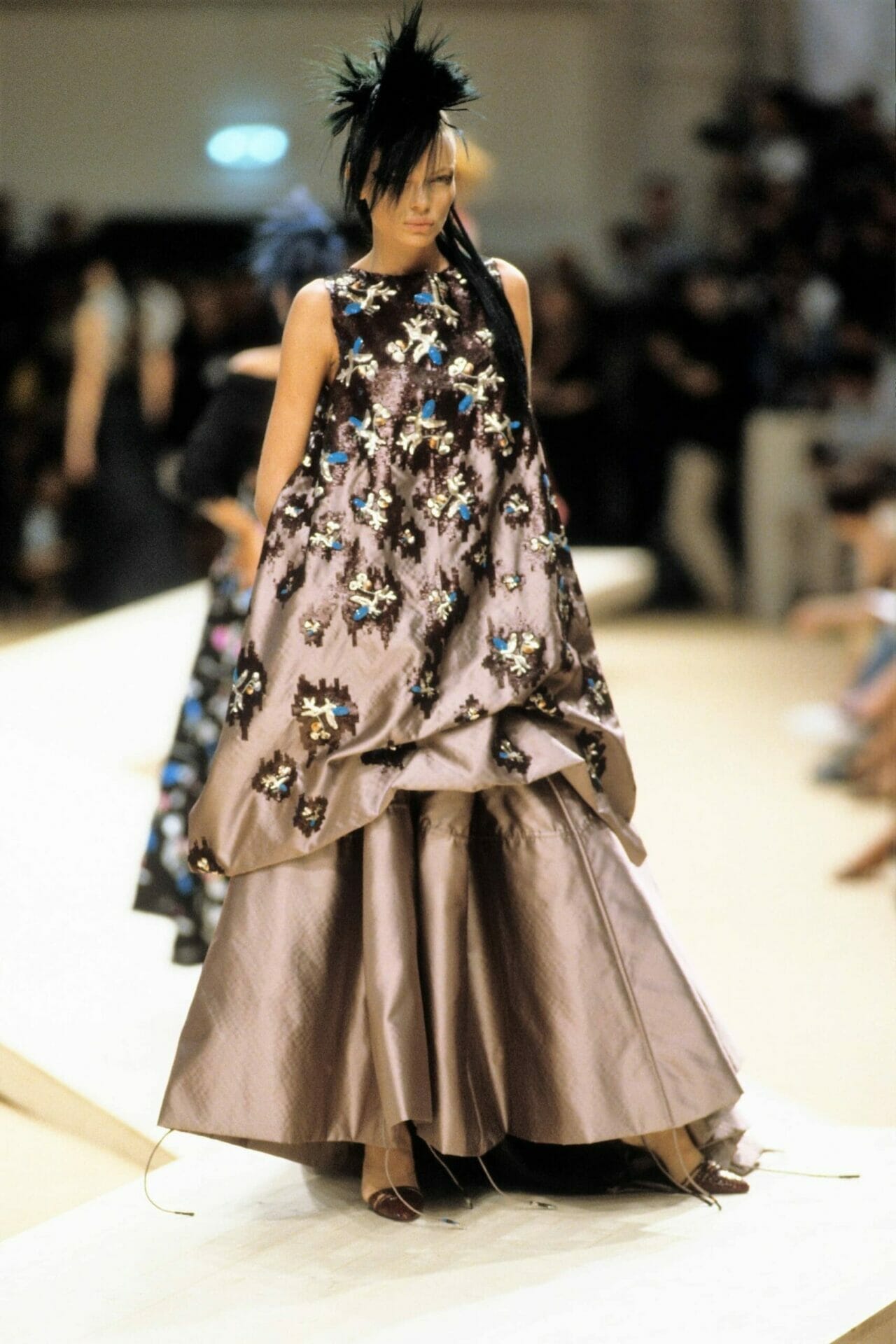 CHANEL HAUTE COUTURE FALL-WINTER 1999-2000 - RUNWAY MAGAZINE ® Collections