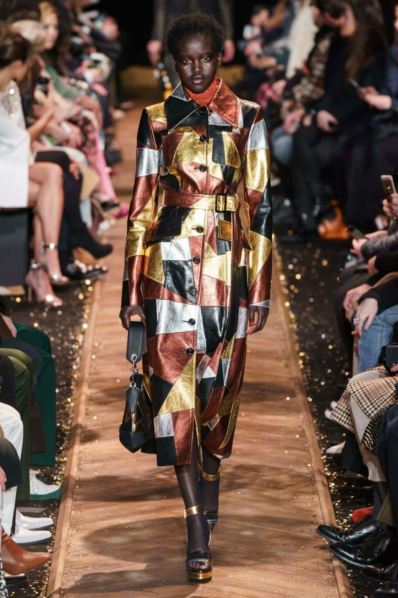 Michael Kors Ready-to-Wear Fall-Winter 2019-2020. RUNWAY MAGAZINE ® Collections. RUNWAY NOW / RUNWAY NEW