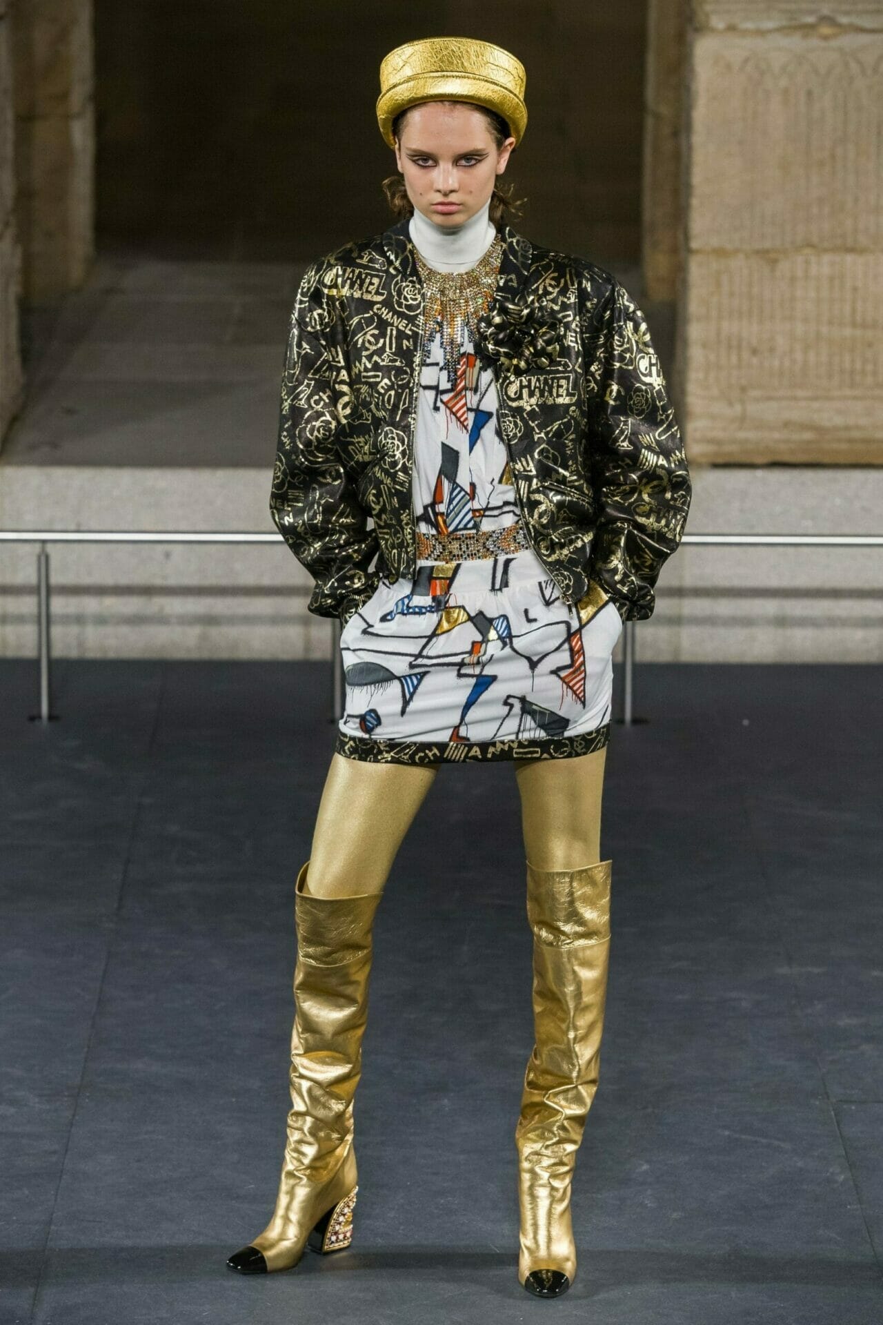 CHANEL PRE-FALL 2019 Metiers d'Art New York - RUNWAY MAGAZINE ® Collections