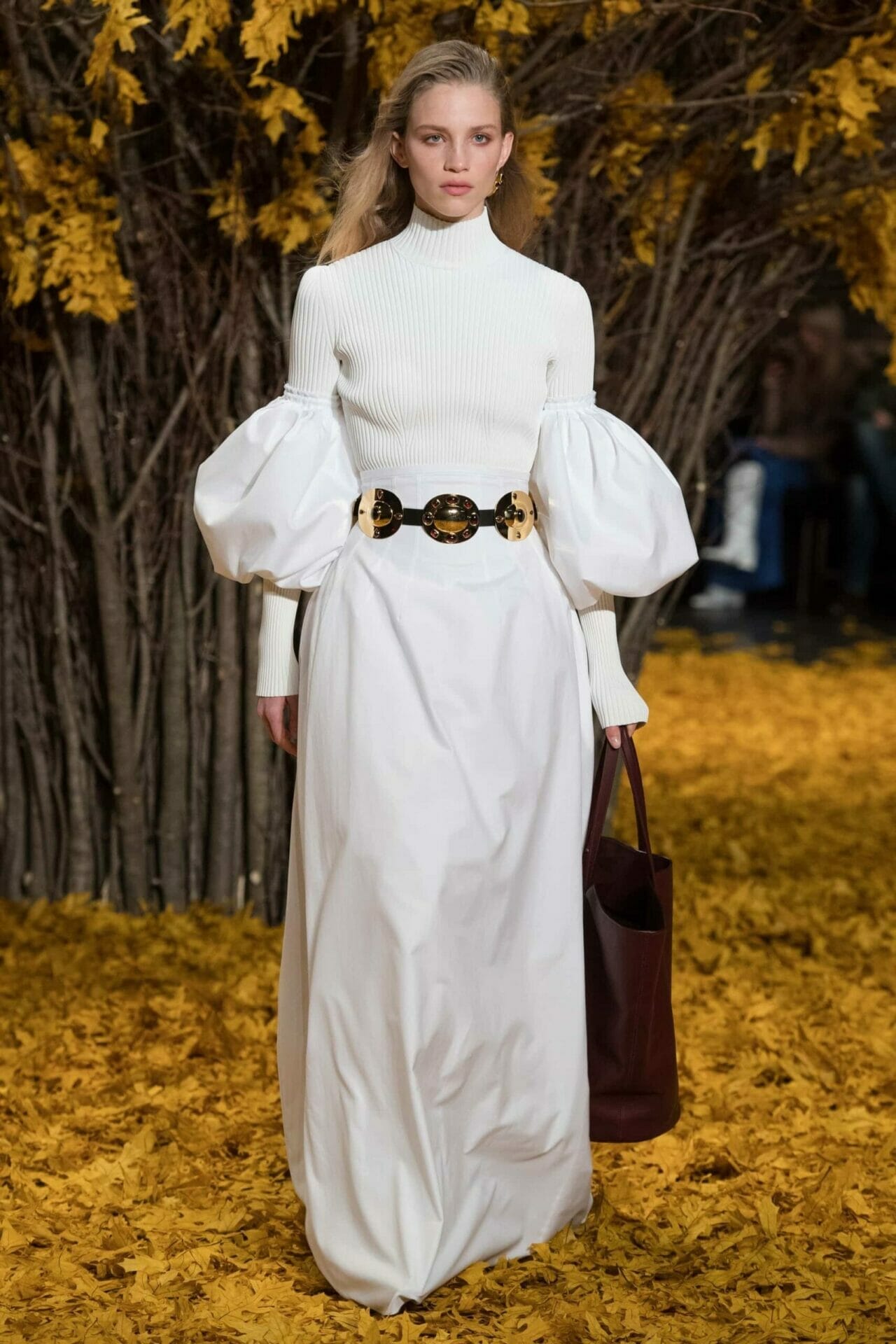 Khaite Ready-to-Wear Fall-Winter 2019-2020. RUNWAY MAGAZINE ® Collections. RUNWAY NOW / RUNWAY NEW