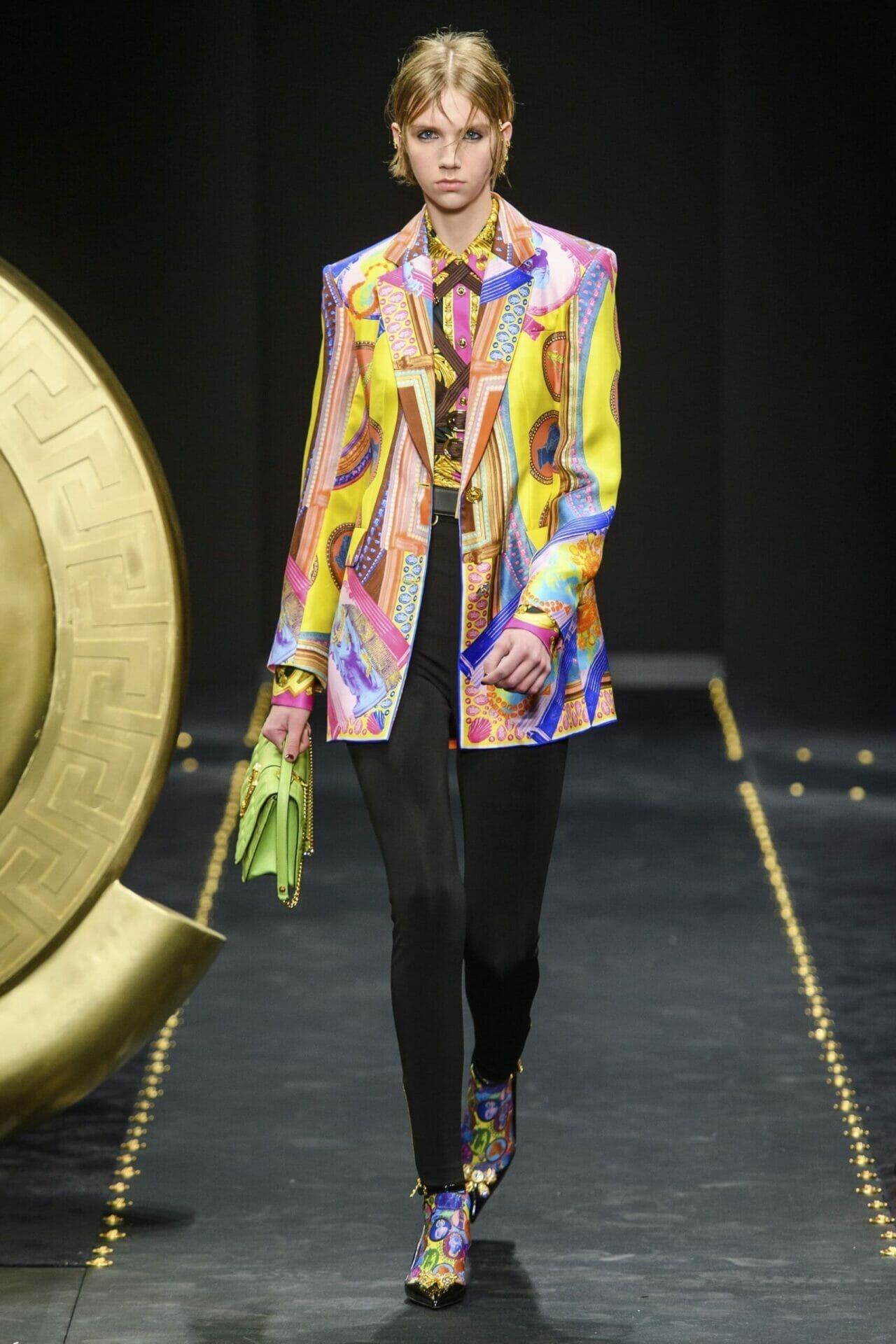 Versace Ready-to-Wear Fall-Winter 2019-2020 by RUNWAY MAGAZINE