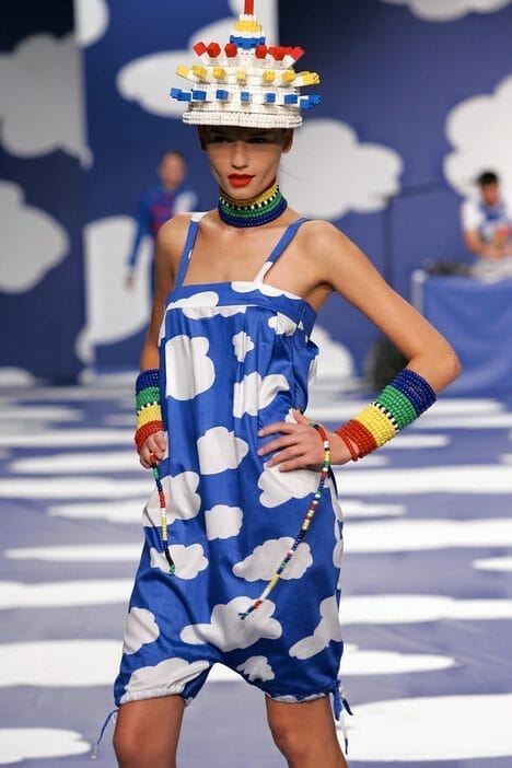 JEAN CHARLES DE CASTELBAJAC READY-TO-WEAR SPRING-SUMMER 2009. "In the sky with Diamonds". Paris Fashion Week. RUNWAY MAGAZINE ® Collections Special Selection “Fashion Treasure”. RUNWAY MAGAZINE ® Collections. RUNWAY NOW / RUNWAY NEW