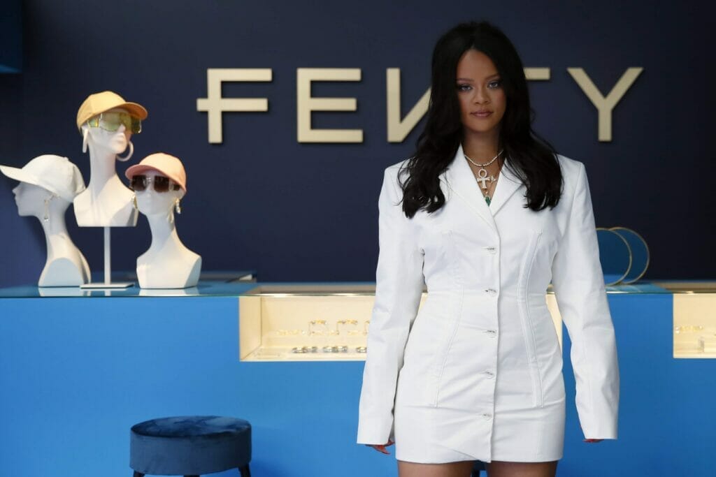 Rihanna - Fenty Cruise 2020 Paris. RUNWAY MAGAZINE ® Collections. RUNWAY NOW / RUNWAY NEW