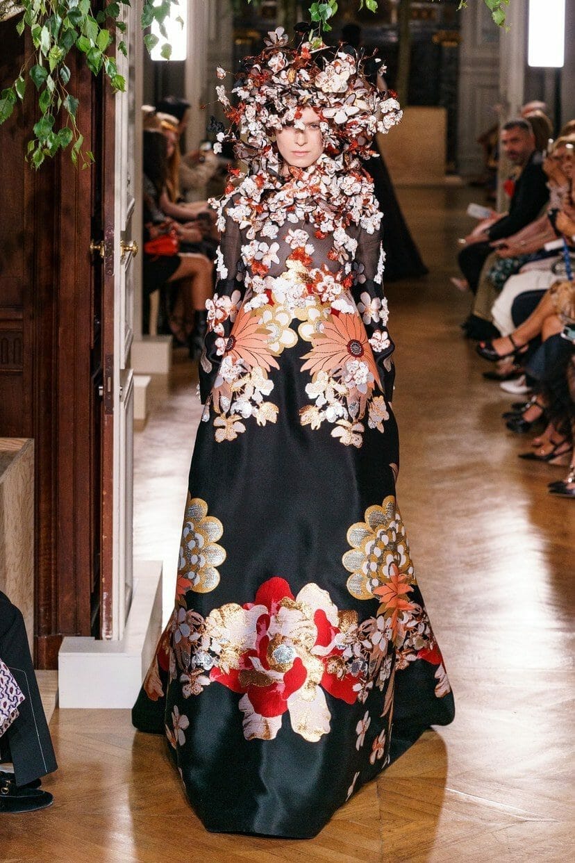Valentino Haute Couture Fall-Winter 2019-2020 - RUNWAY MAGAZINE ®  Collections