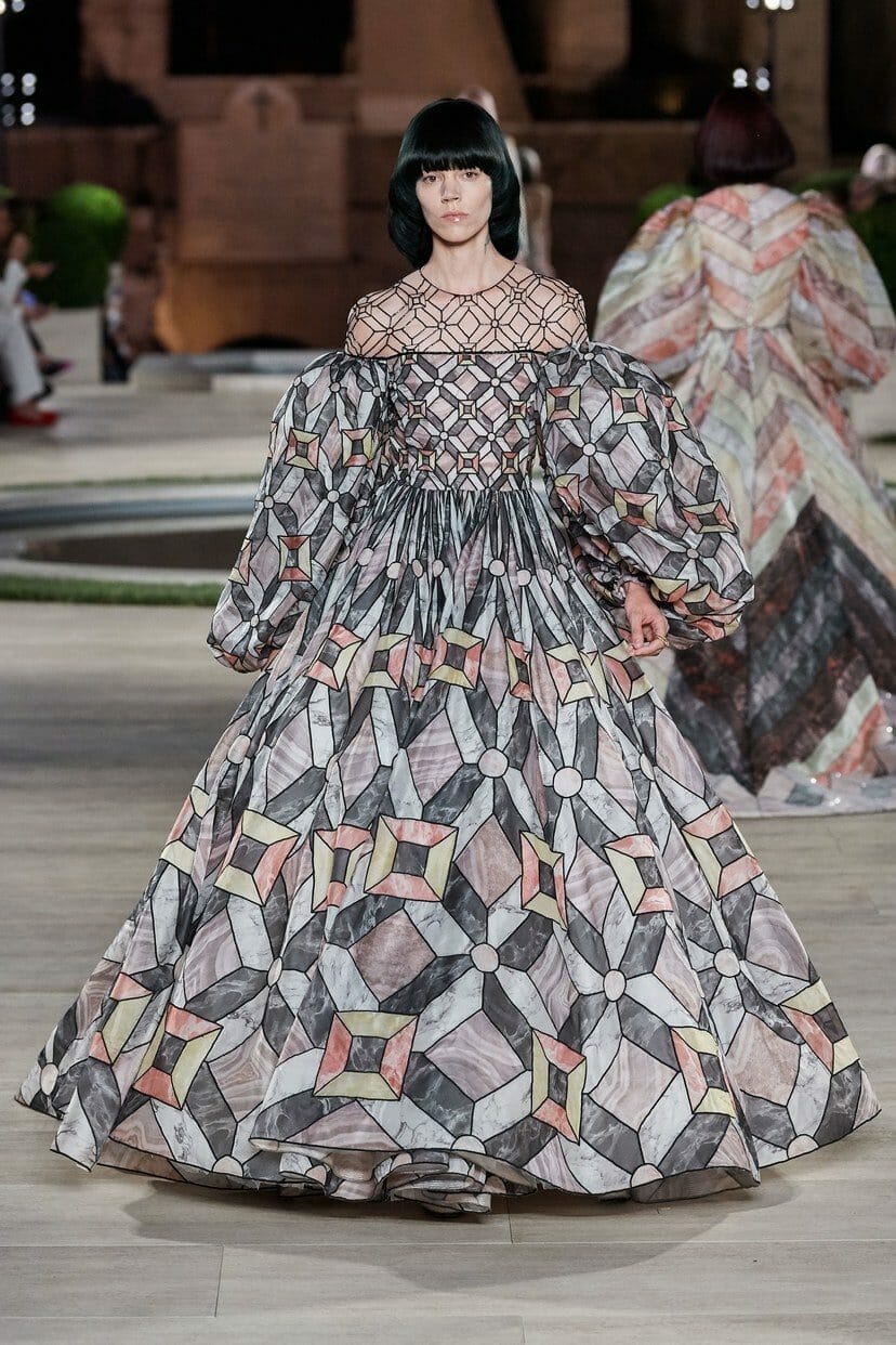 Fendi Haute Couture Fall-Winter 2019-2020 Rome. Tribute to Karl Lagerfeld. RUNWAY MAGAZINE ® Collections. RUNWAY NOW / RUNWAY NEW