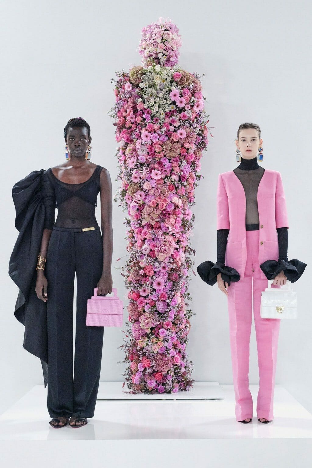 Schiaparelli Spring Summer 2020 Paris Fashion Week. RUNWAY MAGAZINE ® Collections. RUNWAY NOW / RUNWAY NEW