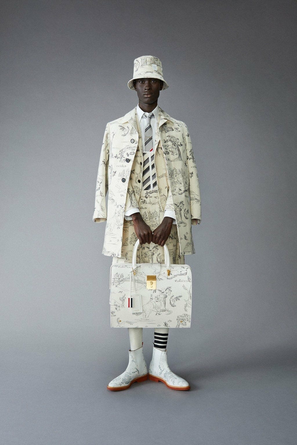 Thom Browne Men Pre-Fall 2021 New York. RUNWAY MAGAZINE ® Collections. RUNWAY NOW / RUNWAY NEW