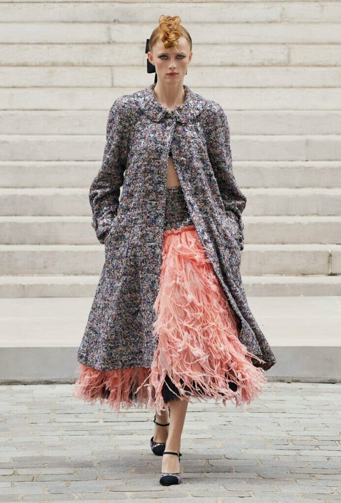 Chanel Couture Fall Winter 2021-2022. RUNWAY MAGAZINE ® Collections. RUNWAY NOW / RUNWAY NEW