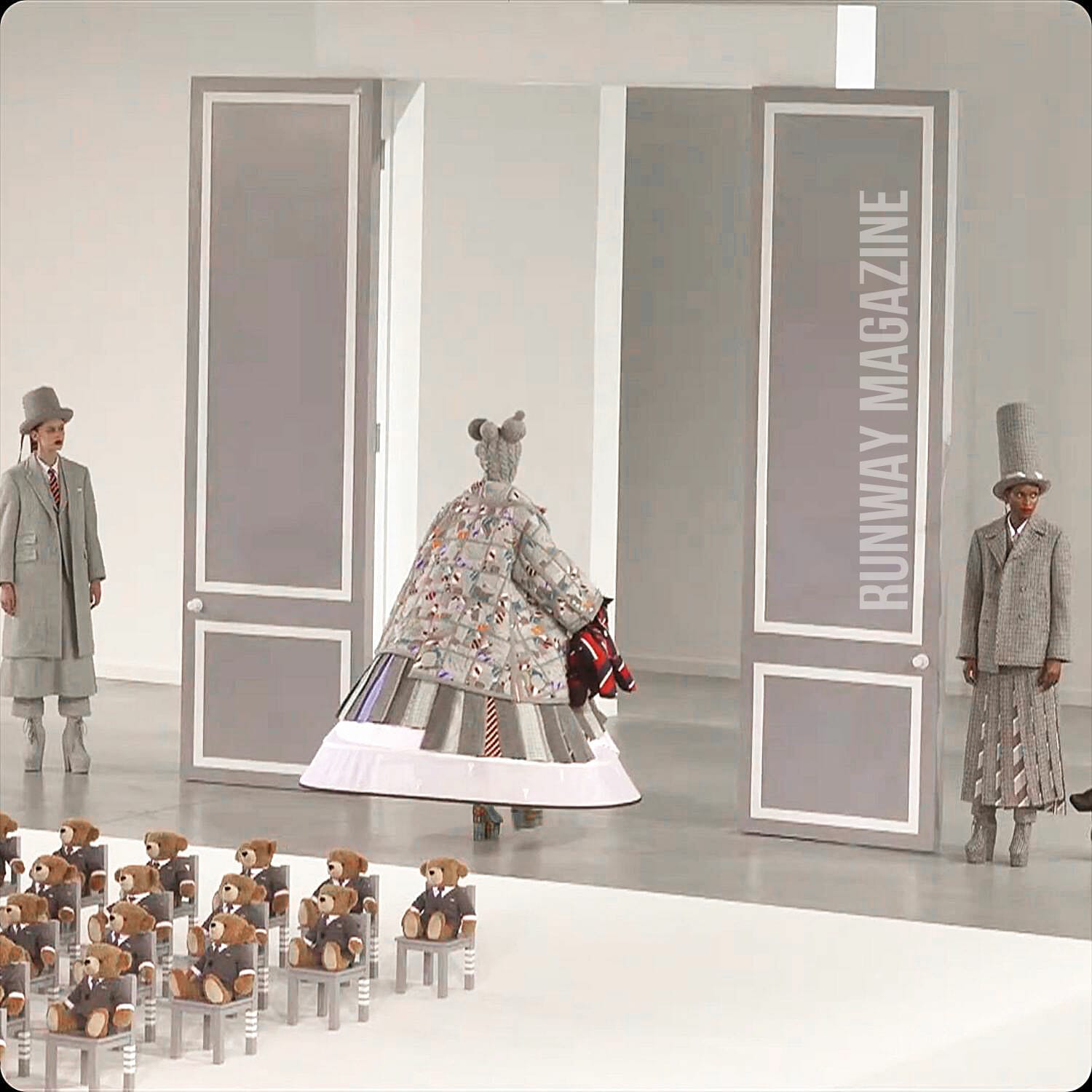 Thom Browne Fall 2022-2023. RUNWAY MAGAZINE ® Collections. RUNWAY NOW / RUNWAY NEW