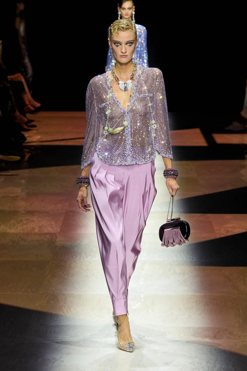 Giorgio Armani Privé Fall Winter 2022-2023. RUNWAY MAGAZINE ® Collections. RUNWAY NOW / RUNWAY NEW