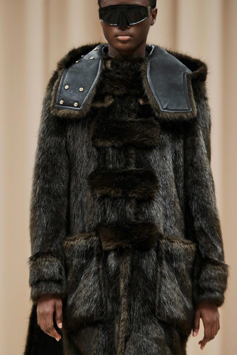 Burberry Fall Winter 2021-2022 London - RUNWAY MAGAZINE ® Collections