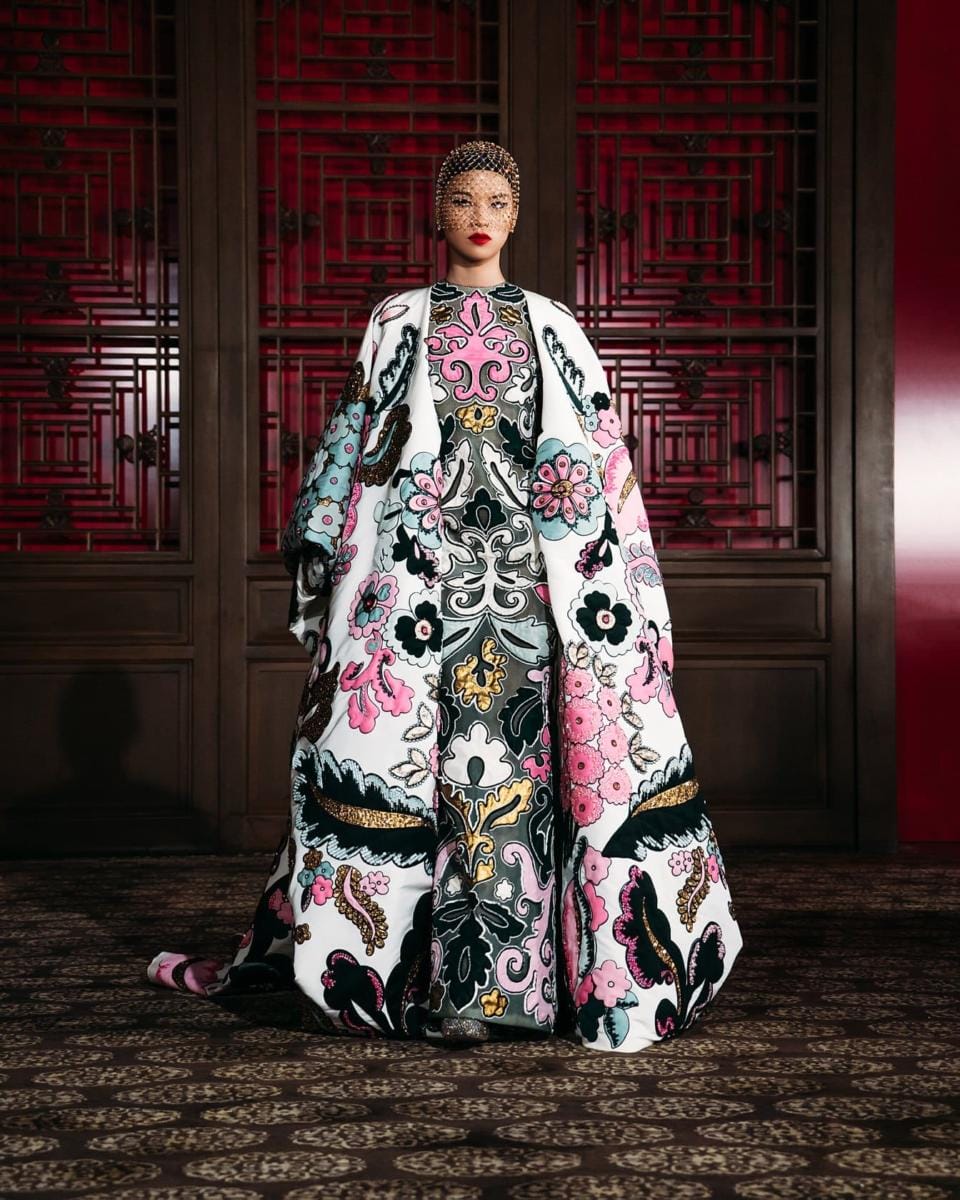 Valentino Haute Couture Beijing DayDream - RUNWAY MAGAZINE ® Collections