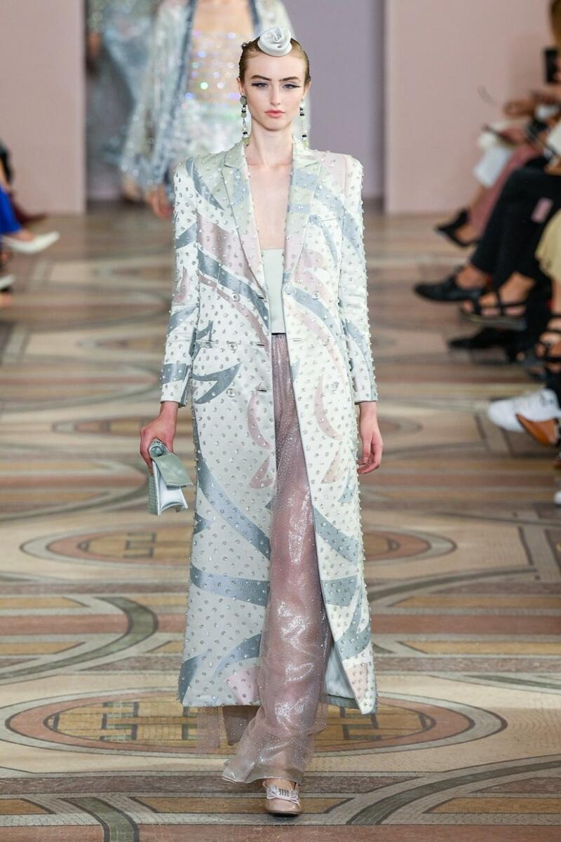 Armani Prive Haute Couture Fall-Winter 2019-2020 - RUNWAY MAGAZINE ...
