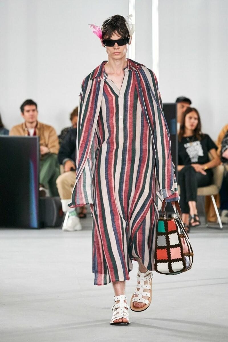 Loewe Menswear Spring Summer 2020 Paris - RUNWAY MAGAZINE ® Collections