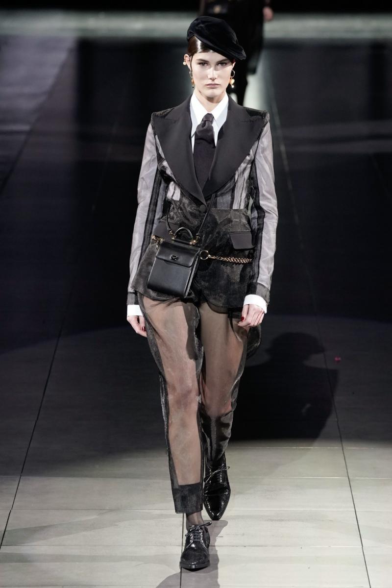 Dolce Gabbana Fall-Winter 2020-2021 Milan - RUNWAY MAGAZINE ® Collections