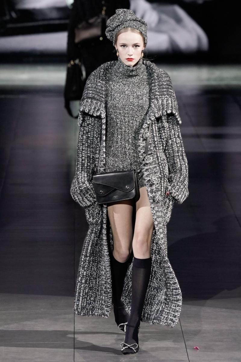 Dolce Gabbana Fall-Winter 2020-2021 Milan - RUNWAY MAGAZINE ® Collections