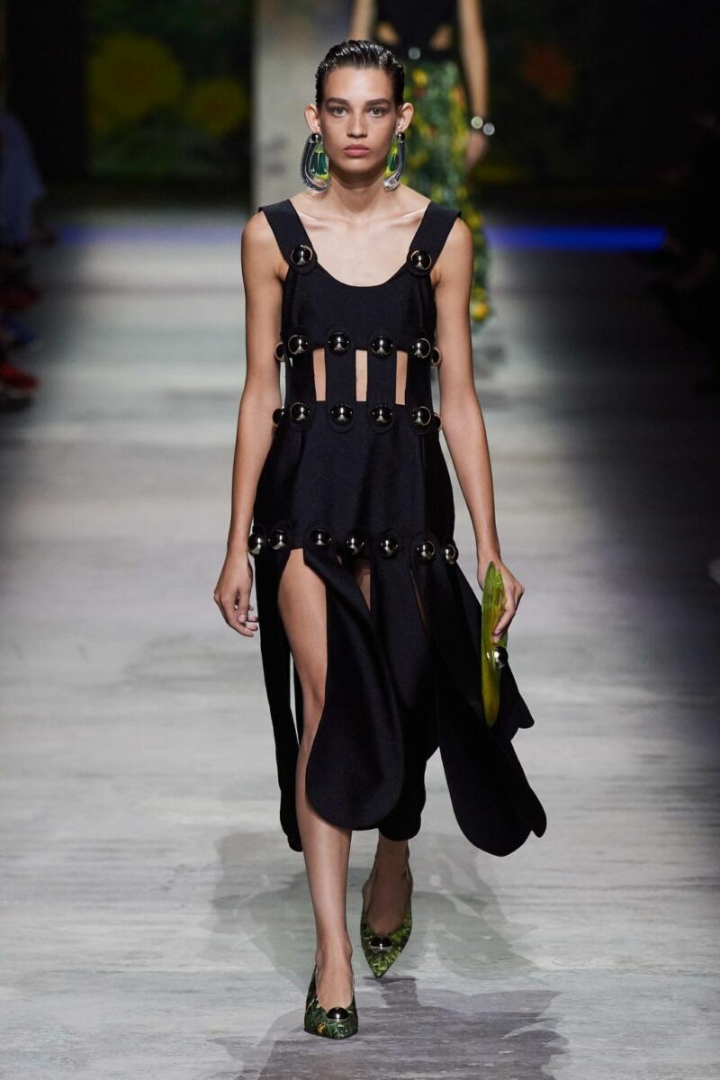 Christopher Kane Spring Summer 2020 London - RUNWAY MAGAZINE ® Collections