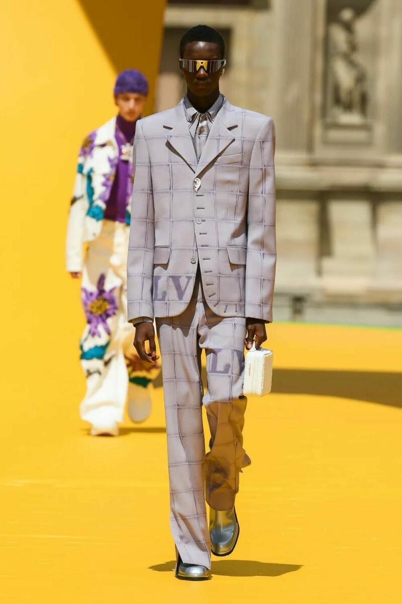 Louis Vuitton Spring Summer 2023 Men - RUNWAY MAGAZINE ® Collections
