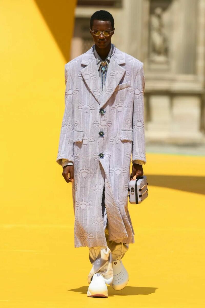 Louis Vuitton Spring Summer 2023 Men - RUNWAY MAGAZINE ® Collections