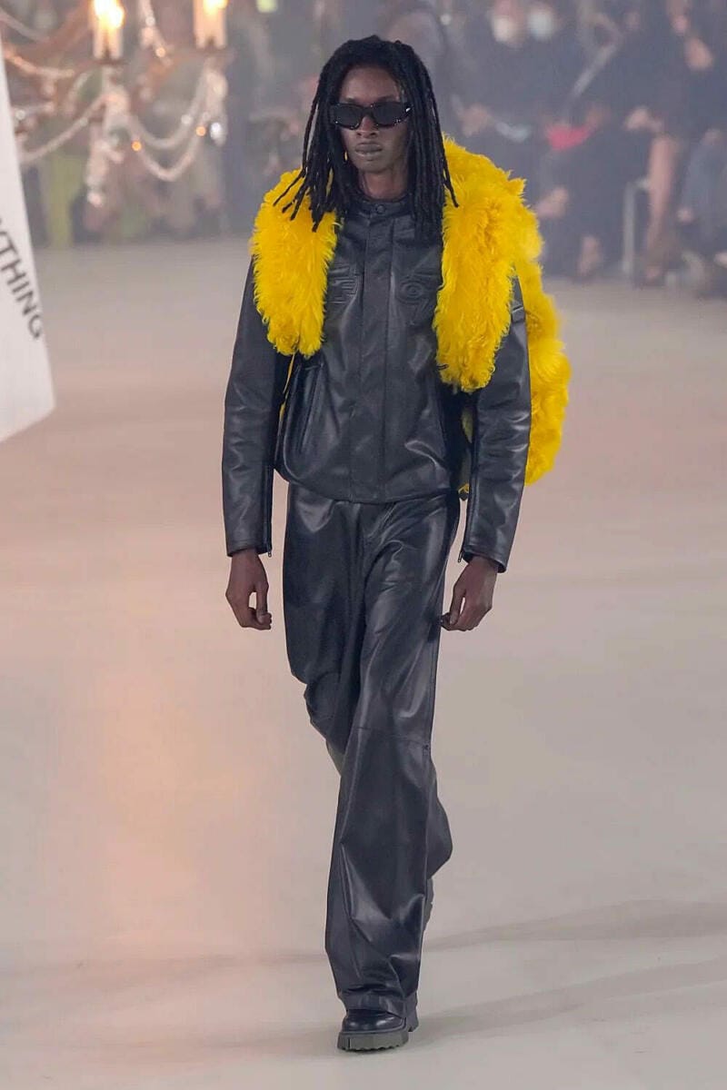 Off-White Fall Winter 2022-2023 - RUNWAY MAGAZINE ® Collections
