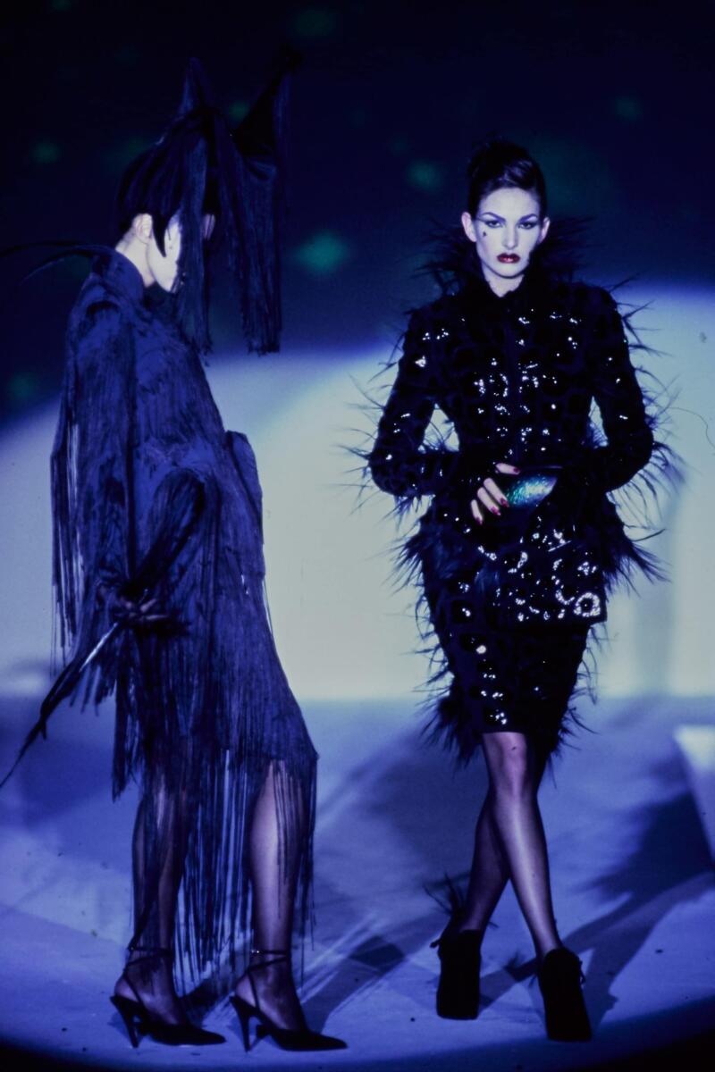 THIERRY MUGLER SPRING-SUMMER 1997 - RUNWAY MAGAZINE ® Collections