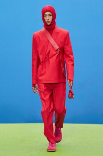 Jacquemus Fall Winter 2021-2022 - RUNWAY MAGAZINE ® Collections