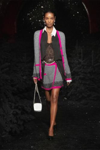Chanel Haute Couture Fall Winter 2021-2022 - RUNWAY MAGAZINE