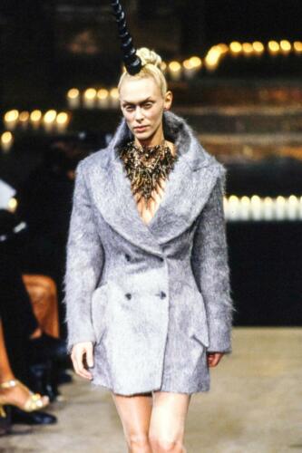 Alexander McQueen Fall 1996 Ready-to-Wear Fashion Show