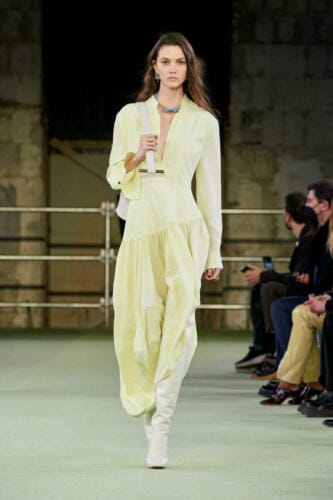 Bottega Veneta Fashion show, Runway, Ready To Wear, Fall Winter 2023, Milan  Fashion Week, Runway Look #007 – NOWFASHION