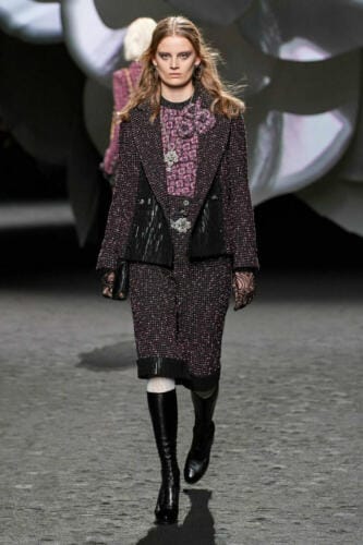 Chanel Fall Winter 2023-2024 - RUNWAY MAGAZINE ® Official