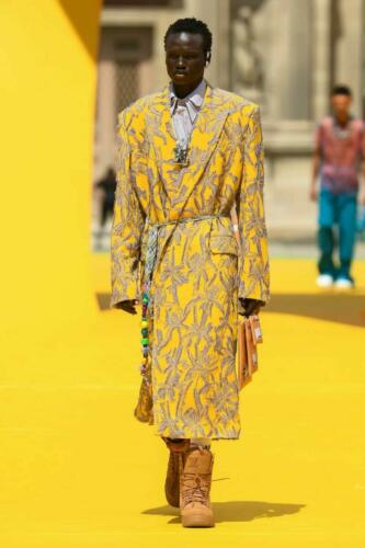 Louis Vuitton Men Spring Summer 2023 - RUNWAY MAGAZINE ® Official