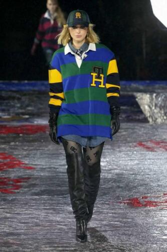 Tommy Hilfiger Fall 2022-2023 - Tommy Factory - RUNWAY MAGAZINE ® Official
